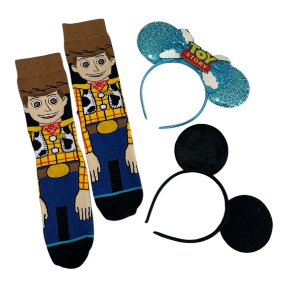 Women’s Disney Bundle - Picture 2 of 4